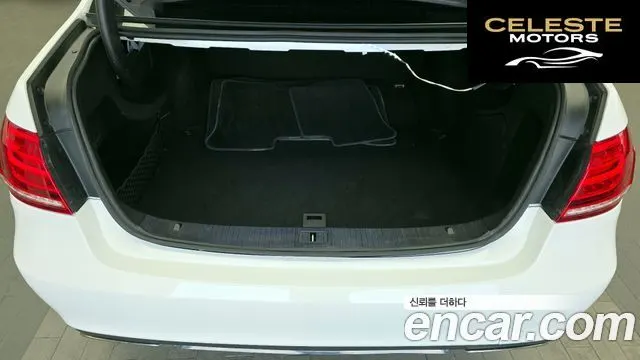 MERCEDES BENZ E-Classe W212 E220 Avantgarde 2016 — photo 20 sur 20
