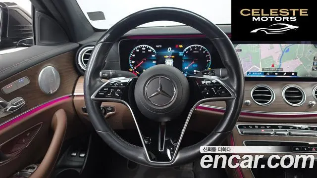 MERCEDES BENZ E-Classe W213 E300e 4MATIC Exclusive 2021 — photo 19 sur 32