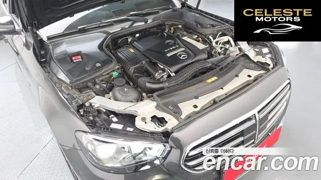 MERCEDES BENZ E-Classe W213 E300e 4MATIC Exclusive 2021 — photo 6 sur 32