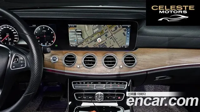 MERCEDES BENZ E-Classe W213 E300 4MATIC Exclusive 2018 — photo 12 sur 20