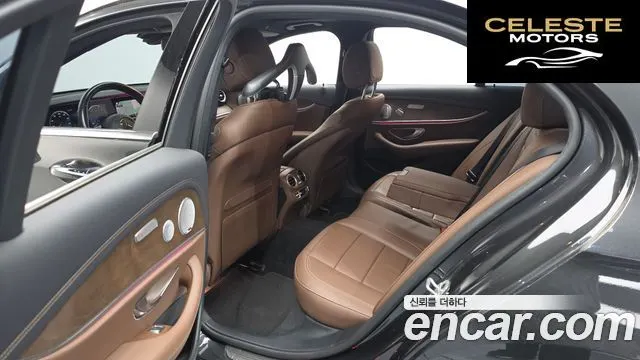 MERCEDES BENZ E-Classe W213 E300e 4MATIC Exclusive 2021 — photo 17 sur 32