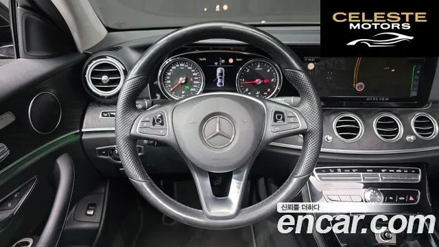 MERCEDES BENZ E-Classe W213 E220d 4MATIC Avantgarde 2017 — photo 13 sur 20