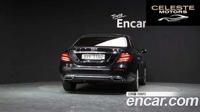 MERCEDES BENZ E-Classe W213 E220d 4MATIC Avantgarde 2017 — photo 4 sur 20