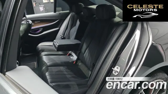 MERCEDES BENZ E-Classe W213 E300e 4MATIC Exclusive 2022 — photo 18 sur 33