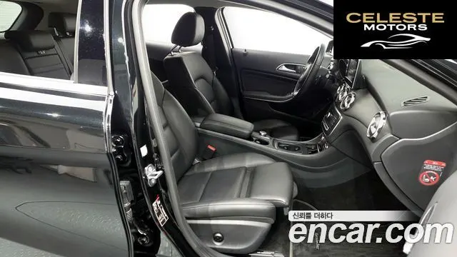 MERCEDES BENZ GLA-Classe X156 GLA220 2019 — photo 16 sur 31