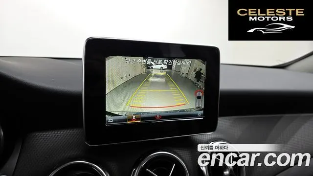 MERCEDES BENZ GLA-Classe X156 GLA220 2019 — photo 20 sur 31