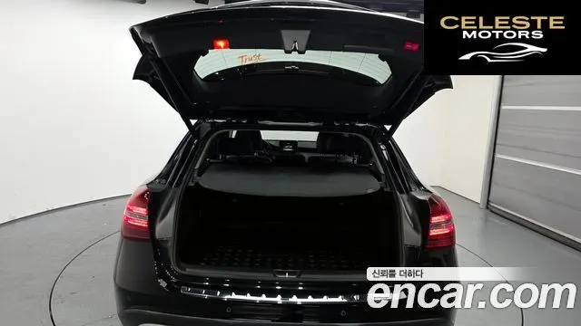 MERCEDES BENZ GLA-Classe X156 GLA220 2019 — photo 26 sur 31