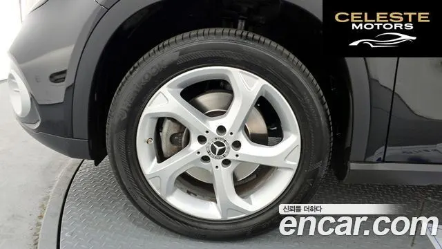 MERCEDES BENZ GLA-Classe X156 GLA220 2019 — photo 5 sur 31