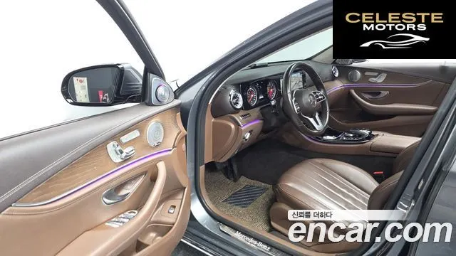 MERCEDES BENZ E-Classe W213 E220d 4MATIC Exclusive 2019 — photo 13 sur 32