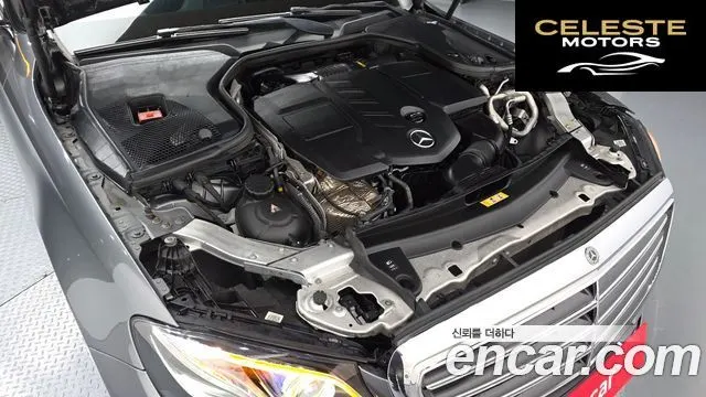 MERCEDES BENZ E-Classe W213 E220d 4MATIC Exclusive 2019 — photo 6 sur 32