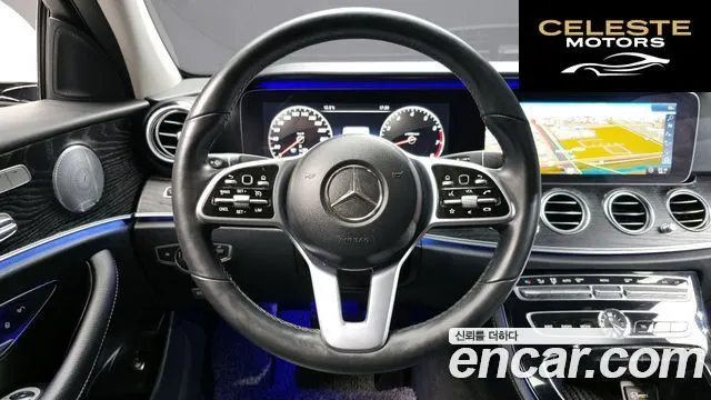 MERCEDES BENZ E-Classe W213 E300 4MATIC Avantgarde 2019 — photo 12 sur 20