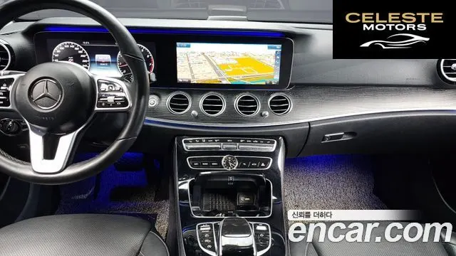 MERCEDES BENZ E-Classe W213 E300 4MATIC Avantgarde 2019 — photo 13 sur 20
