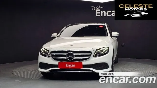 MERCEDES BENZ E-Classe W213 E300 4MATIC Avantgarde 2019 — photo 3 sur 20