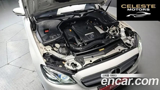 MERCEDES BENZ E-Classe W213 E300 4MATIC Avantgarde 2019 — photo 6 sur 20