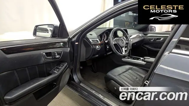 MERCEDES BENZ E-Classe W212 E300 Avantgarde 2014 — photo 10 sur 20