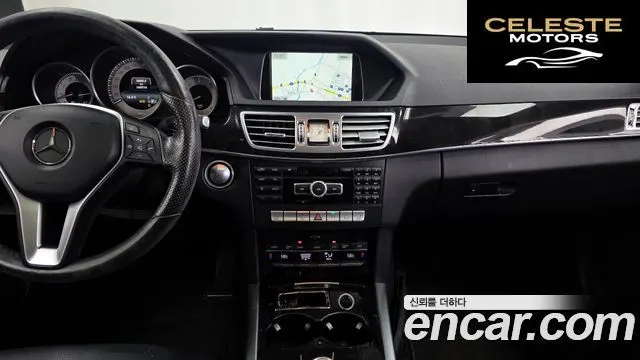 MERCEDES BENZ E-Classe W212 E300 Avantgarde 2014 — photo 14 sur 20