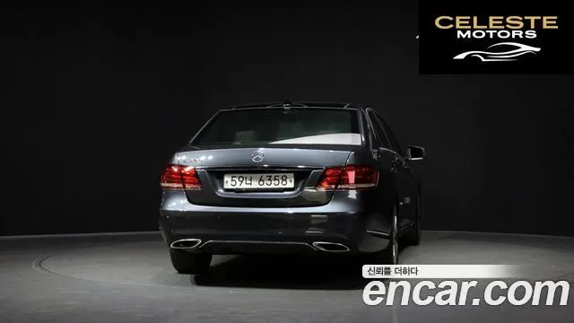 MERCEDES BENZ E-Classe W212 E300 Avantgarde 2014 — photo 4 sur 20