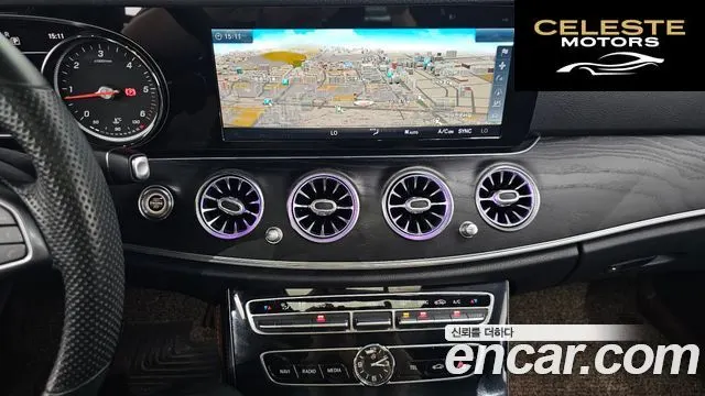 MERCEDES BENZ E-Classe W213 E220d Avantgarde 2017 — photo 13 sur 20