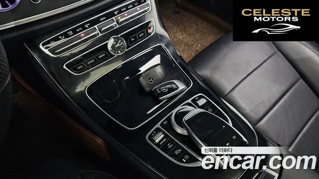MERCEDES BENZ E-Classe W213 E220d Avantgarde 2017 — photo 18 sur 20