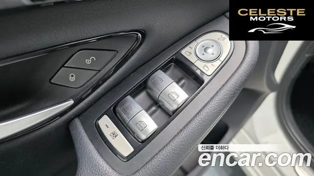 MERCEDES BENZ C-Classe W205 C200 2017 — photo 25 sur 31