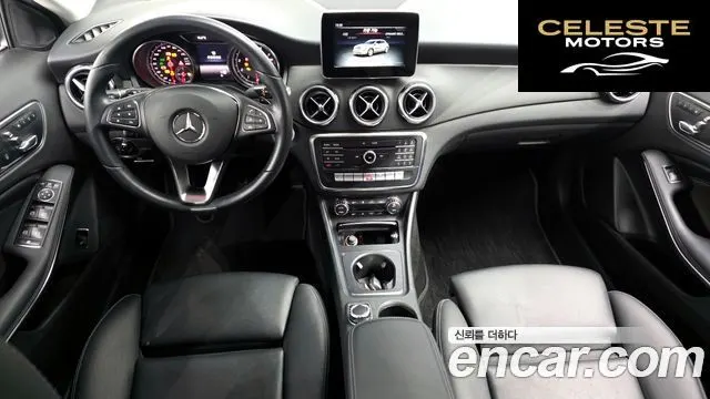 MERCEDES BENZ GLA-Classe X156 GLA220 2019 — photo 10 sur 31