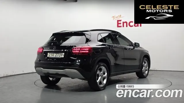 MERCEDES BENZ GLA-Classe X156 GLA220 2019 — photo 2 sur 31