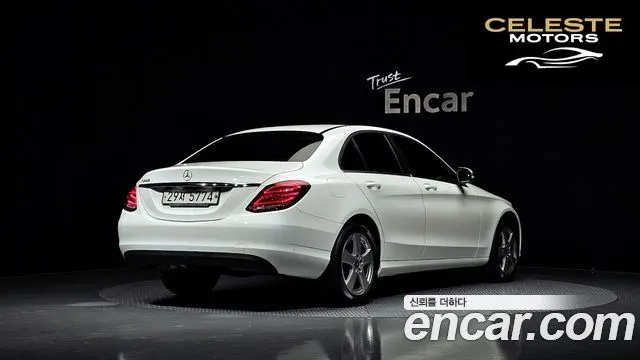 MERCEDES BENZ C-Classe W205 C200 2018 — photo 2 sur 30
