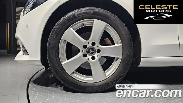 MERCEDES BENZ C-Classe W205 C200 2018 — photo 5 sur 30