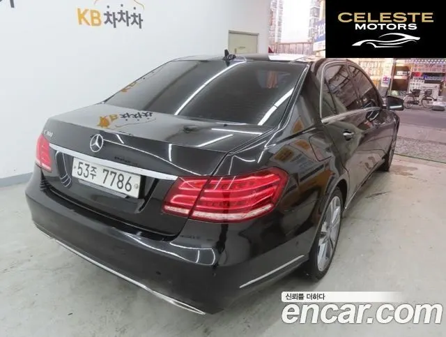 MERCEDES BENZ E-Classe W212 E300 Avantgarde 2015 — photo 3 sur 25