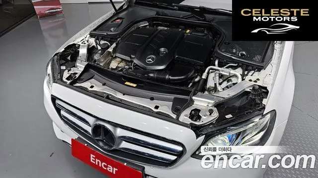 MERCEDES BENZ E-Classe W213 E220d Avantgarde 2018 — photo 6 sur 31
