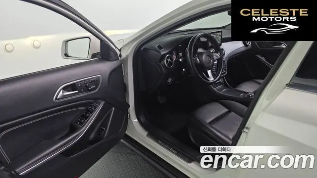 MERCEDES BENZ GLA-Classe X156 GLA200 d 2016 — photo 10 sur 20