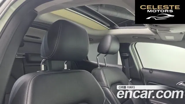 MERCEDES BENZ GLA-Classe X156 GLA200 d 2016 — photo 18 sur 20