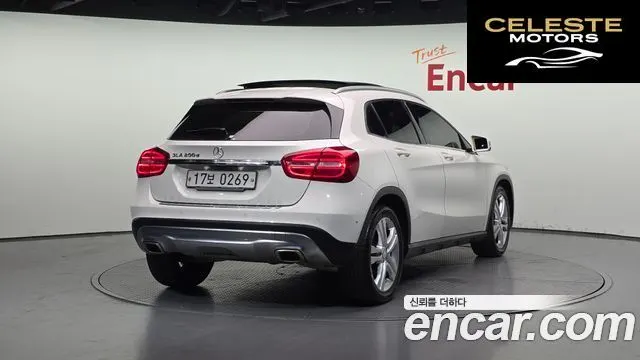 MERCEDES BENZ GLA-Classe X156 GLA200 d 2016 — photo 2 sur 20