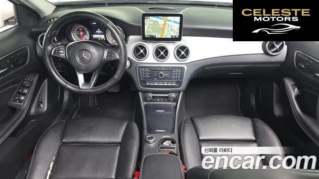 MERCEDES BENZ GLA-Classe X156 GLA200 d 2016 — photo 7 sur 20