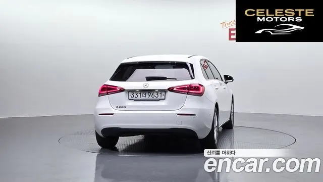 MERCEDES BENZ A-Classe W177 A220 Hatchback 2019 — photo 4 sur 32