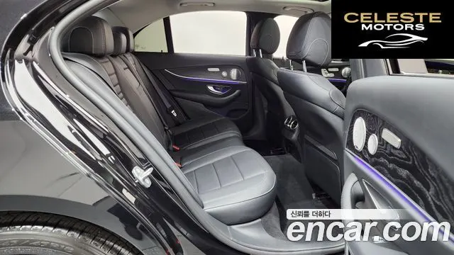 MERCEDES BENZ E-Classe W213 E300 4MATIC Avantgarde 2018 — photo 17 sur 33
