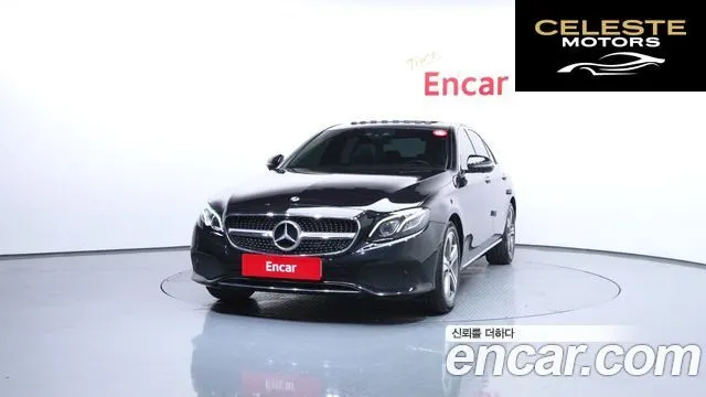 MERCEDES BENZ E-Classe W213 E300 4MATIC Avantgarde 2018 — photo 3 sur 33
