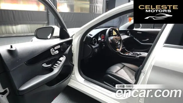 MERCEDES BENZ C-Classe W205 C200 2017 — photo 13 sur 30