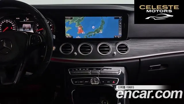 MERCEDES BENZ E-Classe W213 E200 Avantgarde 2018 — photo 12 sur 20