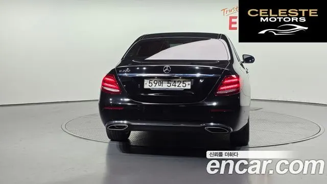 MERCEDES BENZ E-Classe W213 E200 Avantgarde 2018 — photo 4 sur 20