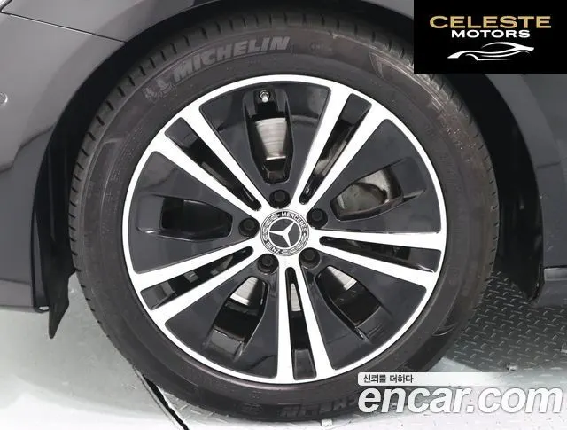MERCEDES BENZ E-Classe W213 E250 Avantgarde 2021 — photo 5 sur 26