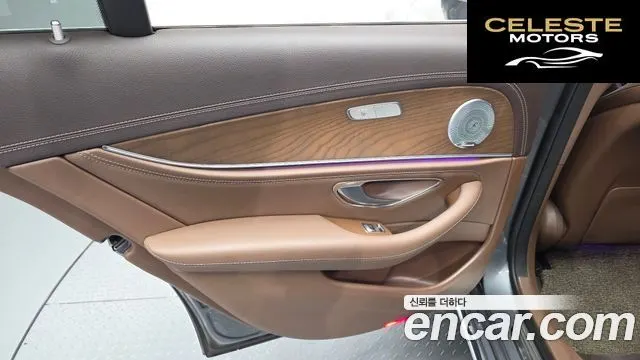 MERCEDES BENZ E-Classe W213 E220d 4MATIC Exclusive 2019 — photo 15 sur 32
