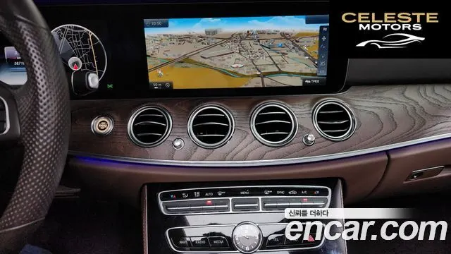 MERCEDES BENZ E-Classe W213 E300 4MATIC Exclusive 2017 — photo 12 sur 20