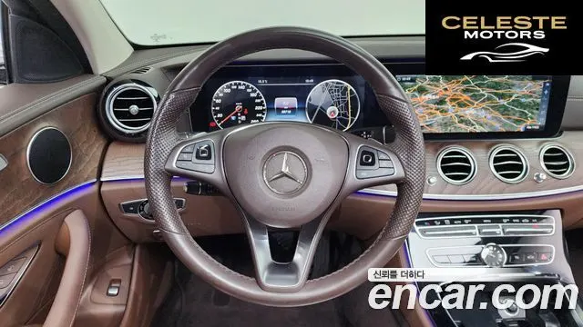 MERCEDES BENZ E-Classe W213 E300 4MATIC Exclusive 2017 — photo 13 sur 20
