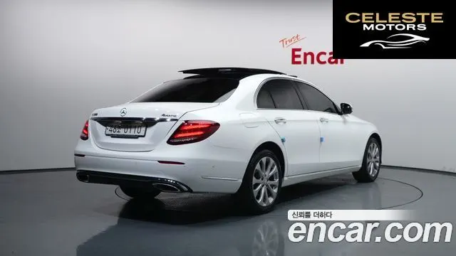 MERCEDES BENZ E-Classe W213 E300 4MATIC Exclusive 2017 — photo 4 sur 20