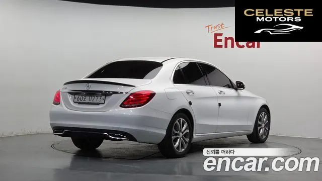 MERCEDES BENZ C-Classe W205 C200 Avantgarde 2017 — photo 2 sur 20