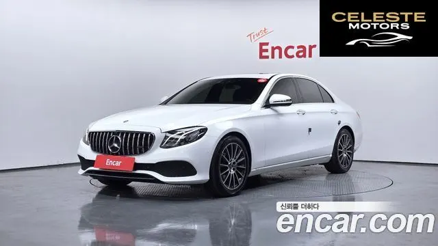 MERCEDES BENZ E-Classe W213 E200 Avantgarde 2017 — photo 25 sur 26