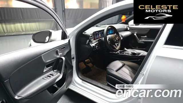 MERCEDES BENZ A-Classe W177 A220 Berline 2021 — photo 13 sur 30