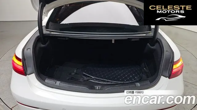 MERCEDES BENZ E-Classe W213 E220d Coupé 2019 — photo 28 sur 35
