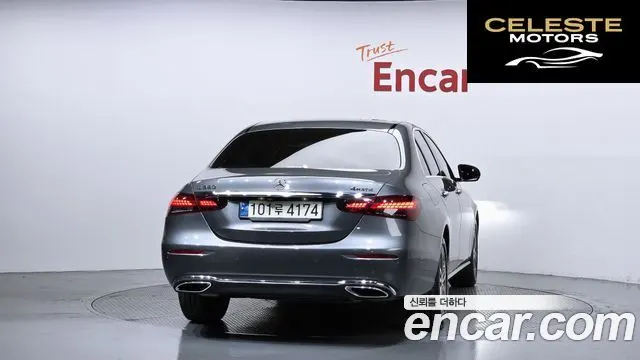 MERCEDES BENZ E-Classe W213 E350 4MATIC Avantgarde 2021 — photo 4 sur 20